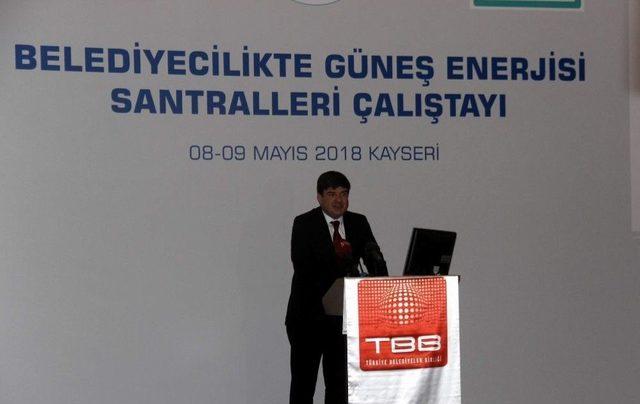 G&uuml;neş Enerji Santralleri &Ccedil;alıştayı D&uuml;zenlendi 2