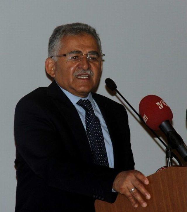 G&uuml;neş Enerji Santralleri &Ccedil;alıştayı D&uuml;zenlendi 3