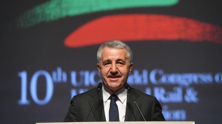 Bakan Arslan: "t&uuml;rkiye&rsquo;de 40 Milyon Kişiyi Yht İle Taşıdık"