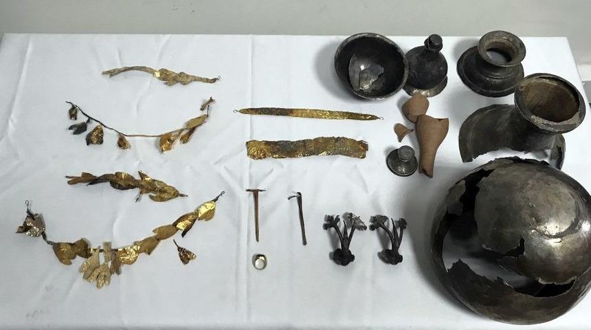 İstanbul&rsquo;da 2 Bin 200 Yıllık Tarihi Ta&ccedil; Ele Ge&ccedil;irildi