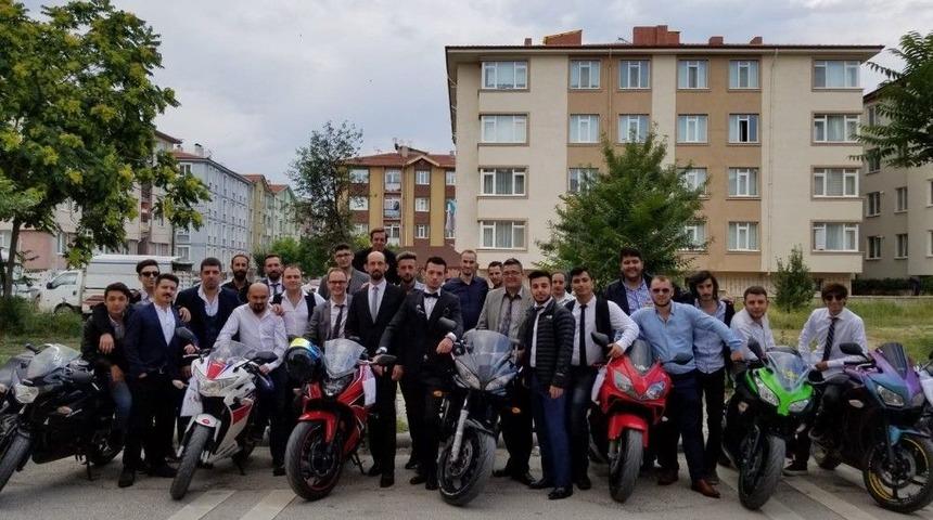 Eskişehirli Motorcular Yaz Sezonunu Açtı