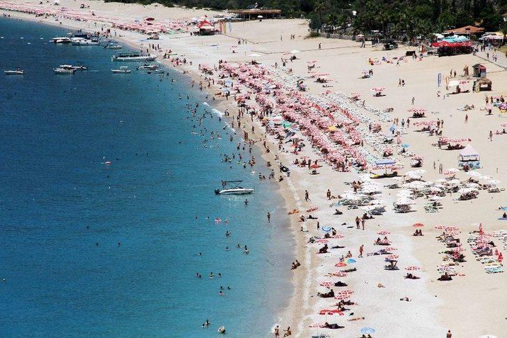 Sıcağı Gören Kendini Denize Attı G1