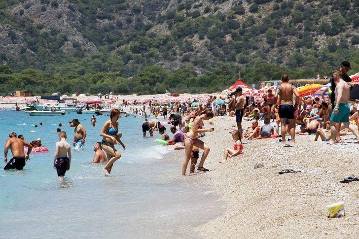 Sıcağı Gören Kendini Denize Attı G2