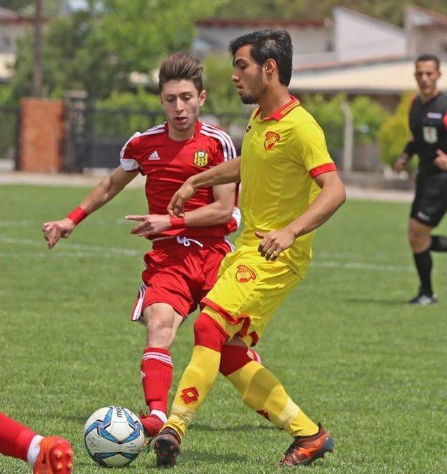 Göztepe - Evkur Yeni Malatyaspor U21 Maçında Fair Play’e Yakışır Görüntüler