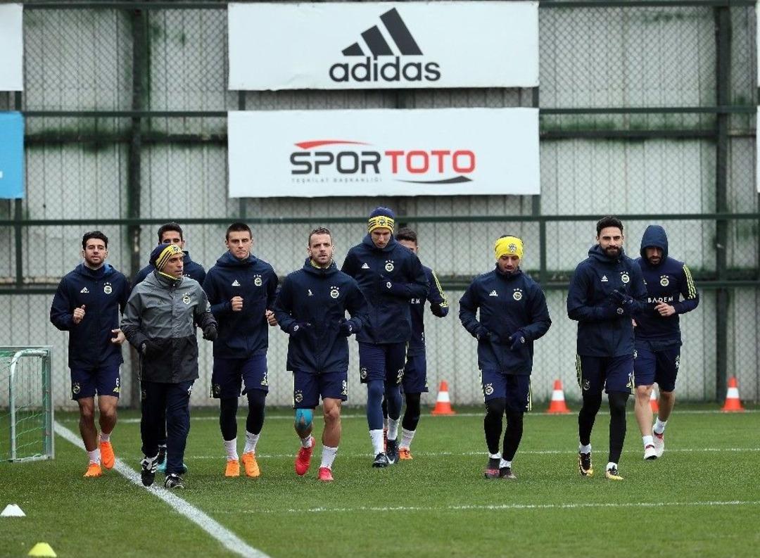 Fenerbah&ccedil;e, Beşiktaş Ma&ccedil;ı Hazırlıklarına Başladı