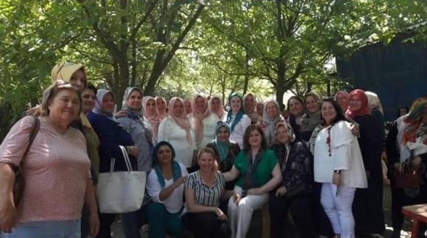 Kadınlar &Ccedil;ocuk İstismarı Konusunda Bilgilendirildi