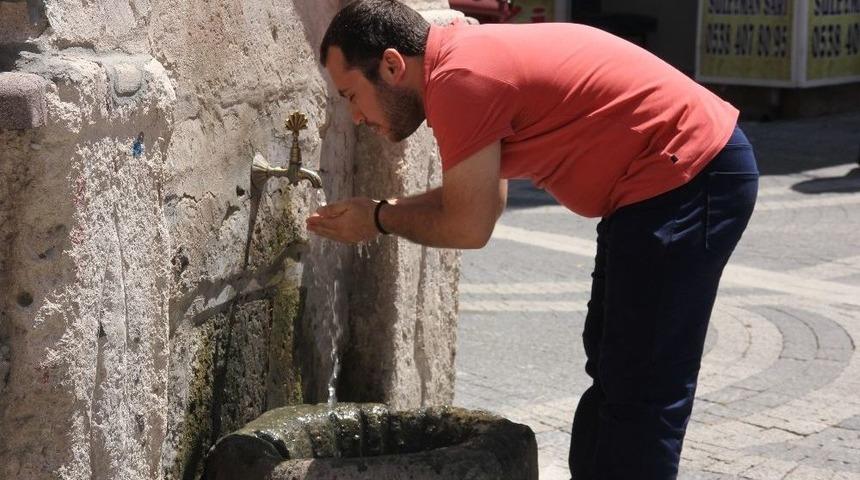 Balıkesir&rsquo;de Sıcaklar Bunaltıyor