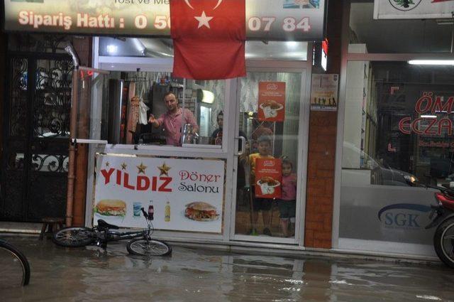 İnegöl Bir Saatte Göle Döndü