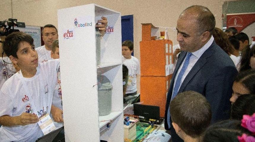 &Ouml;ğrenciler Tatil Yerine Kodlamayı Se&ccedil;ti