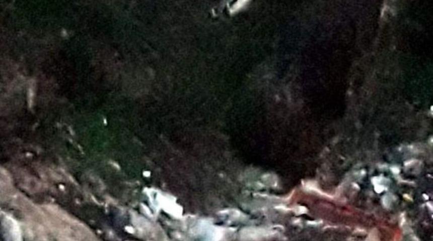 Bah&ccedil;eden D&ouml;nen Aile U&ccedil;uruma Yuvarlandı: 3 &Ouml;l&uuml;, 3 Yaralı