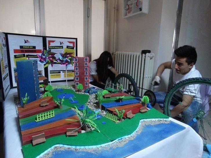 Bilim Fuarı 20 Proje İle Açıldı G2