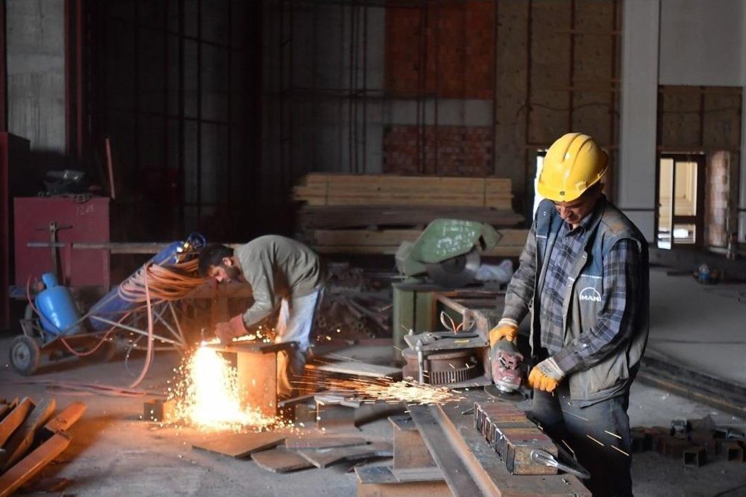 Başkent En B&uuml;y&uuml;k Cami Ve K&uuml;lliyesi İ&ccedil;in G&uuml;n Sayıyor