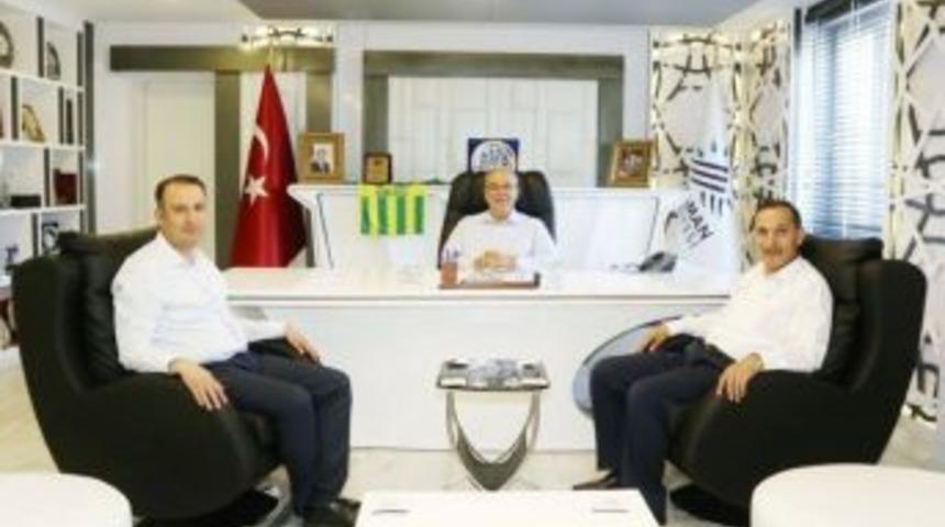 Ak Parti İl Y&ouml;netimi Başkan Kutlu İle Bir Araya Geldi