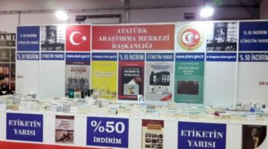 Atat&uuml;rk Araştırma Merkezi Yayınları Erzurum Kitap Fuarı&rsquo;nda
