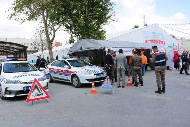 Trafik Haftasında Farkındalık Standı