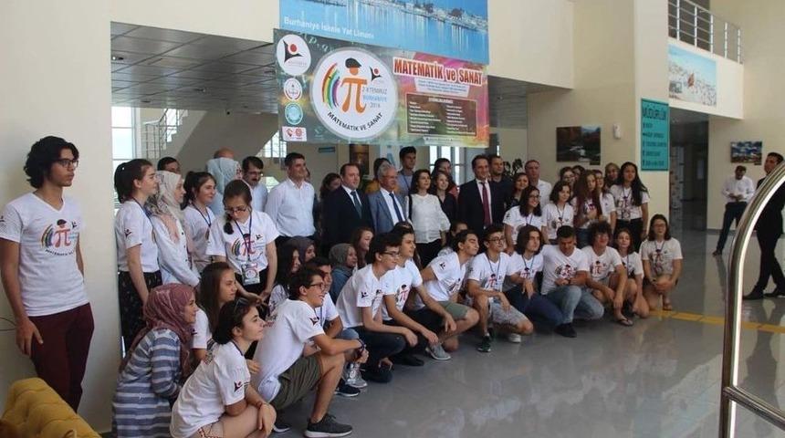 Burhaniye Kongre Merkezi Oldu