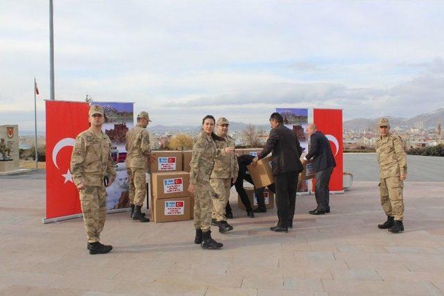 Vanlı Kadınlardan Mehmetçik’e ’sıcak’ Destek