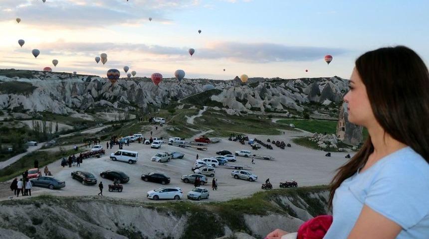Kapadokya’yı Nisan Ayında 320 Bin 287 Turist Ziyaret Etti