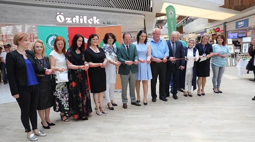 El Emeği, G&ouml;z Nuru &Uuml;r&uuml;nler G&ouml;r&uuml;c&uuml;ye &Ccedil;ıktı