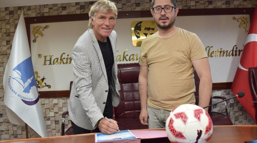 Yunusemre&rsquo;nin Yeni Teknik Direkt&ouml;r&uuml; Mehmet Serol Emlek