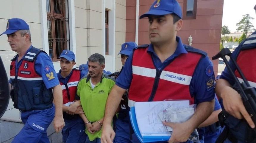 3 Kişiyi &Ouml;ld&uuml;ren Zanlı D&uuml;zce Adliyesine Sevk Edildi