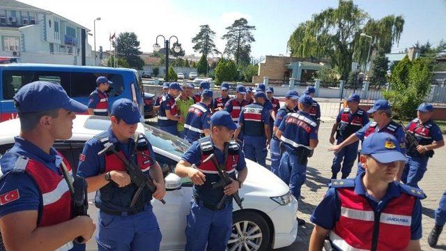 3 Kişiyi Öldüren Zanlı Düzce Adliyesine Sevk Edildi