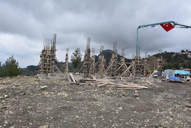 Tarsus’ta Terliktepe Camisi’nin Temeli Atıldı