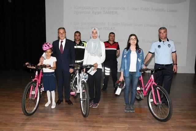 Adıyaman’da Trafik Haftası Kutlamaları Başladı