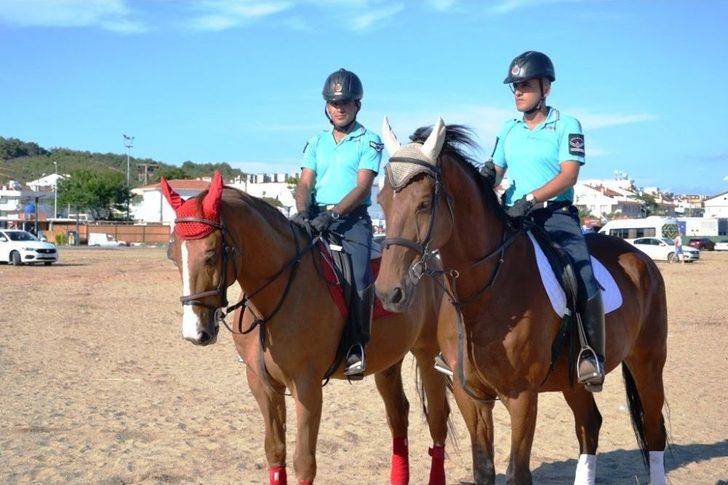 Sarımsaklı Plajlarının Güvenliği Jandarmanın Atlı Süvarilerine Emanet G1