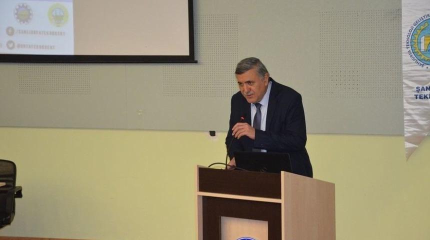 Akademisyenlere Y&ouml;nelik Ment&ouml;rl&uuml;k Eğitim Semineri D&uuml;zenlendi