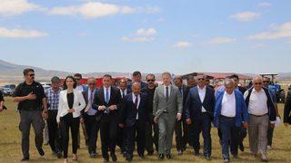 Altınyayla İlçesin Mera Islah Projesi Uygulamaya Geçti