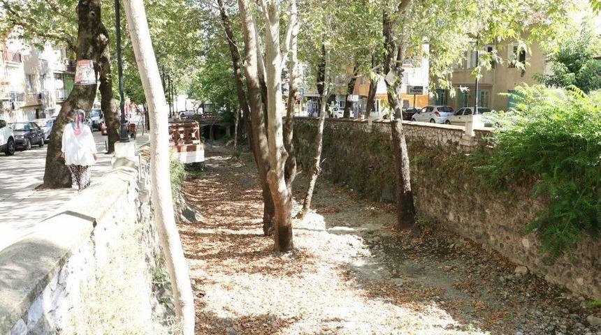 Çaybaşı Deresi Temizlendi