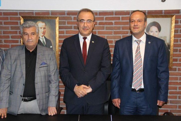 İyi Partili Karaçoban Sevgisi Salona Sığmadı G2