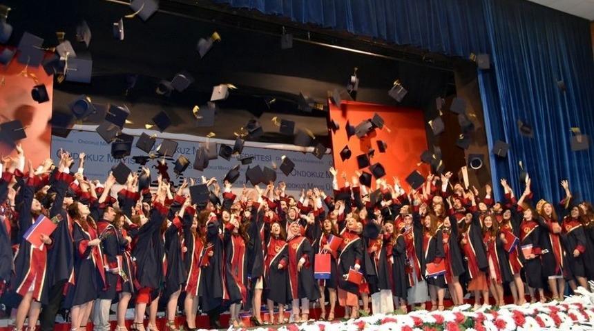 124 Gen&ccedil; Diş Hekimi Kep Fırlattı