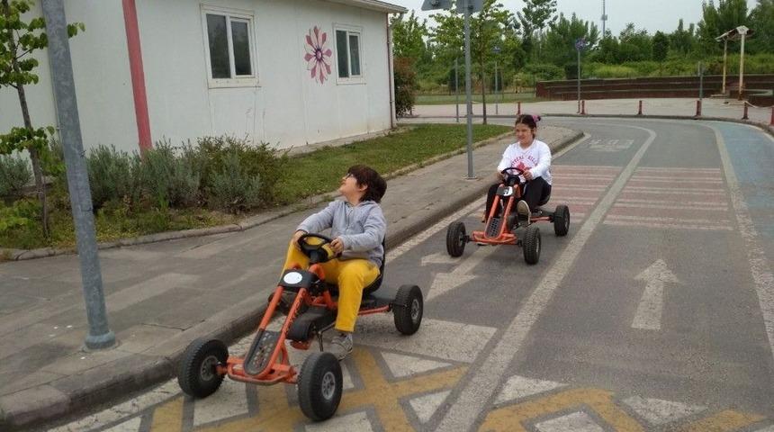 Serdivan Trafik Park&rsquo;a Kocaeli&rsquo;den Misafir