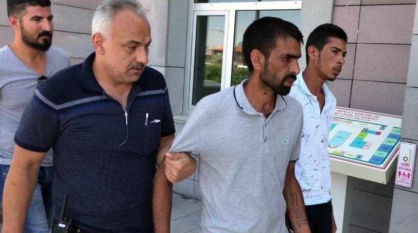 Otomobil &Ccedil;almak İsteyen Hırsızlar Yakalandı