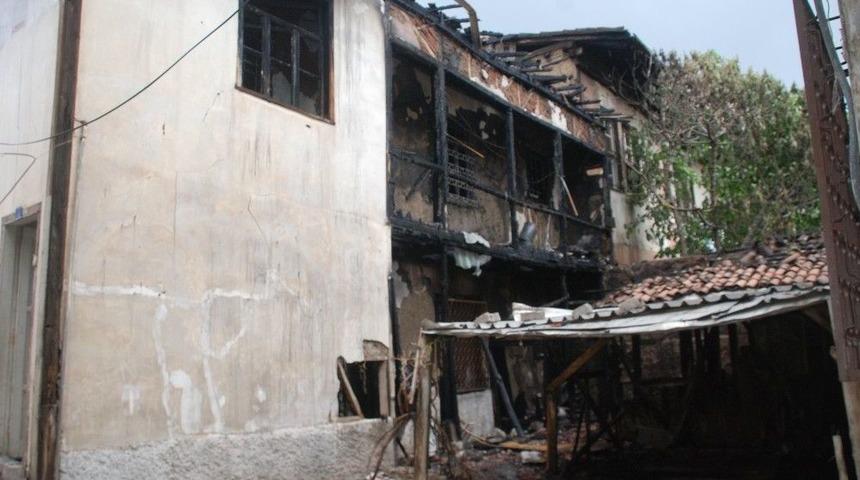 Tokat&rsquo;taki Ahşap Ev Yangınında Kundaklama Ş&uuml;phesi