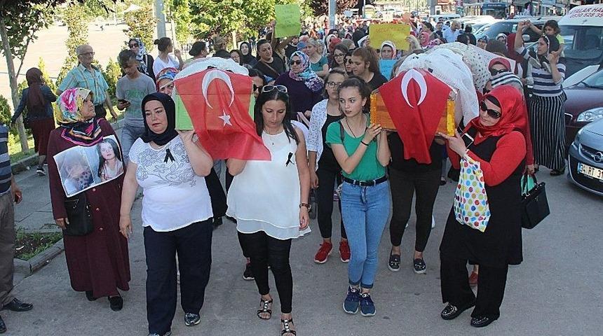 Karabük’te Çocuk İstismarı Protesto Edildi