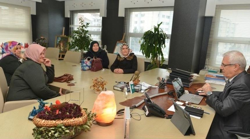 B&uuml;y&uuml;kbalıklı Kadınları Bozbey&rsquo;den Destek İstedi