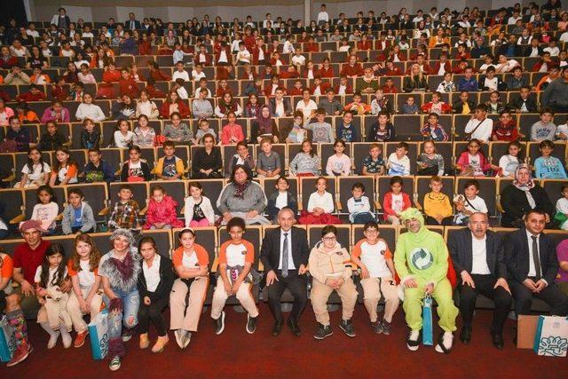 Tiyatro G&ouml;sterisiyle &Ccedil;evre Bilincini Pekiştirdiler 3