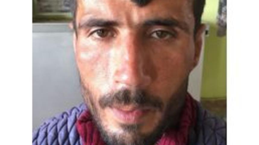 Hırsızlık Ş&uuml;phelisi Kendi Eviymiş Gibi Eşyaları Sattı