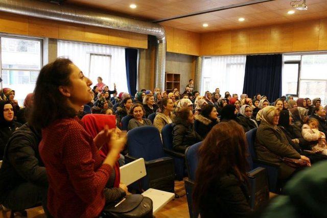 Velilerden ’aile İçi İletişim Ve Ergenle İletişim’ Seminerine Yoğun İlgi