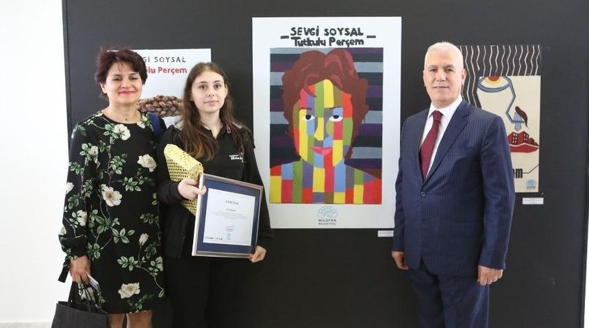 Okudukları Kitaba Kapak Tasarladılar