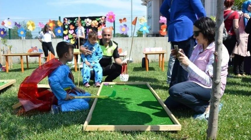 Biga&rsquo;da Anaokulu &Ouml;ğrencilerinin Yıl Sonu Şenliği