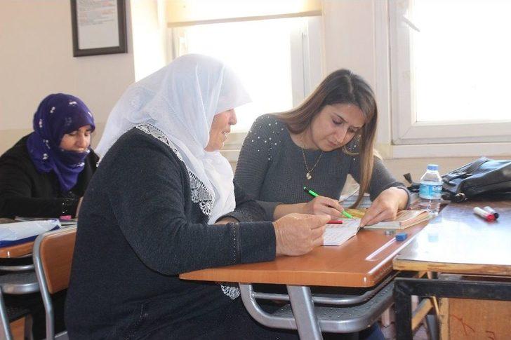 Siverek’te Okuma Yazma Seferberliğine Yoğun İlgi G2