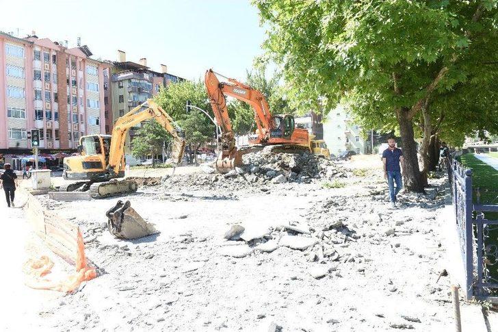 Şehitler Bahçesi Revize Peyzaj Projesi Çalışmaları Başladı G1