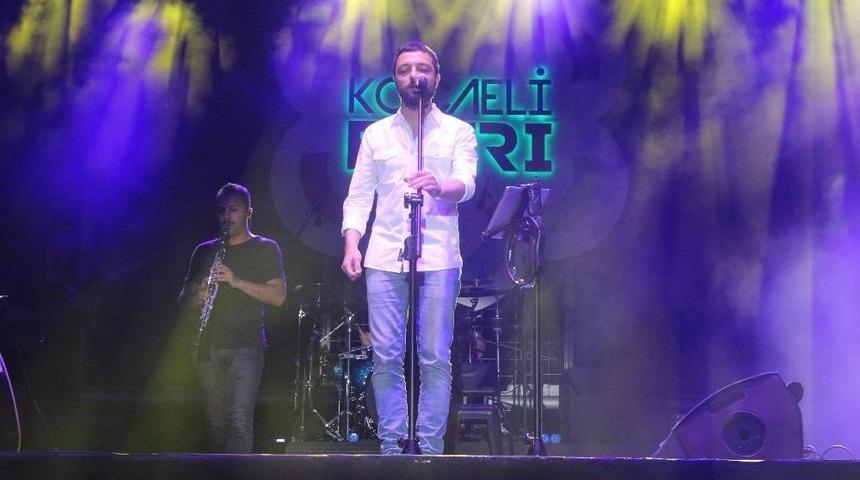 Mehmet Erdem&rsquo;den Kocaeli&rsquo;de Muhteşem Konser