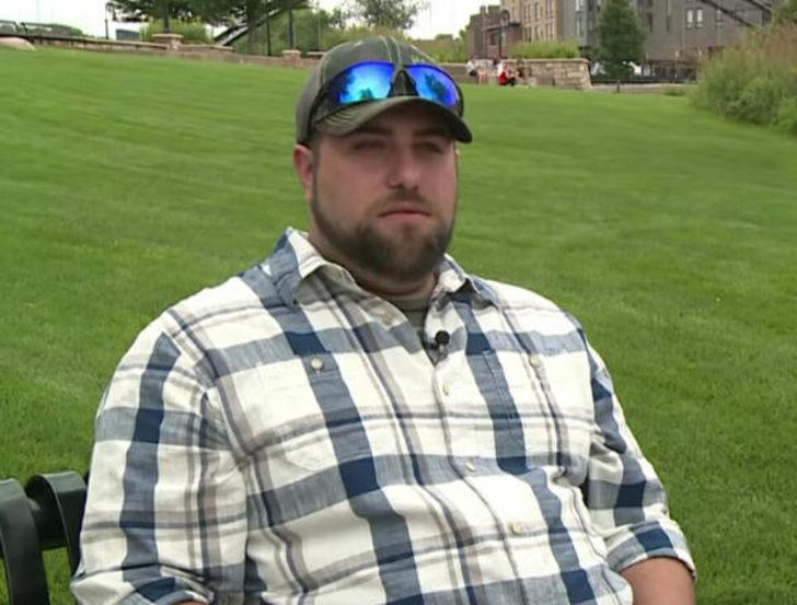 'Bakamam' diye evlatlık verdiği çocuğuyla iş arkadaşı oldu G2