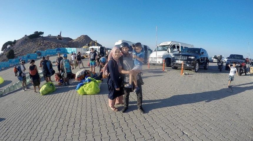 İlk Defa Yama&ccedil; Paraş&uuml;t&uuml;yle Atlayan Tatilcilerin Zor Anları