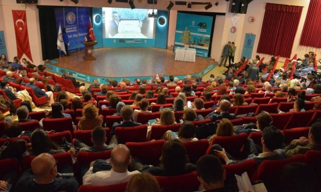 &Ccedil;om&uuml;, Arkeoloji D&uuml;nyasını Ağırlıyor